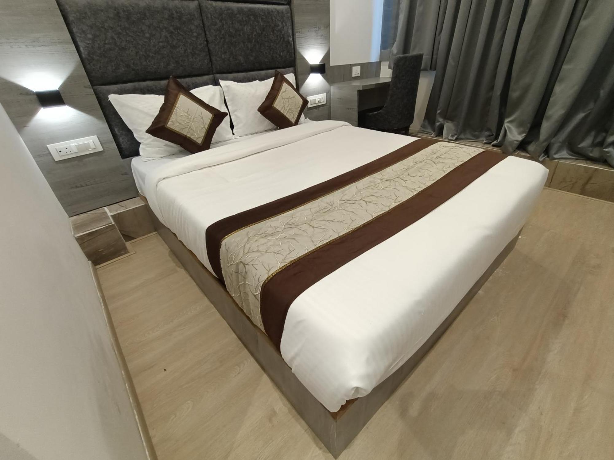 Hotel Beverly Palace Santacruz - Near Bkc - Mumbai Airport T1 Экстерьер фото