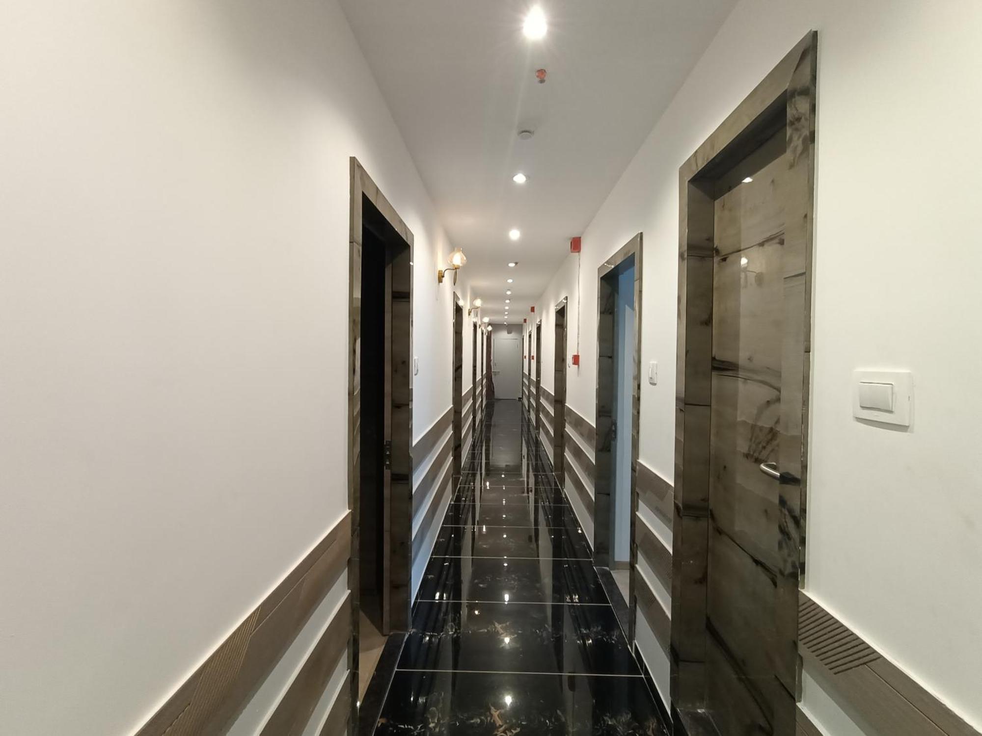 Hotel Beverly Palace Santacruz - Near Bkc - Mumbai Airport T1 Экстерьер фото