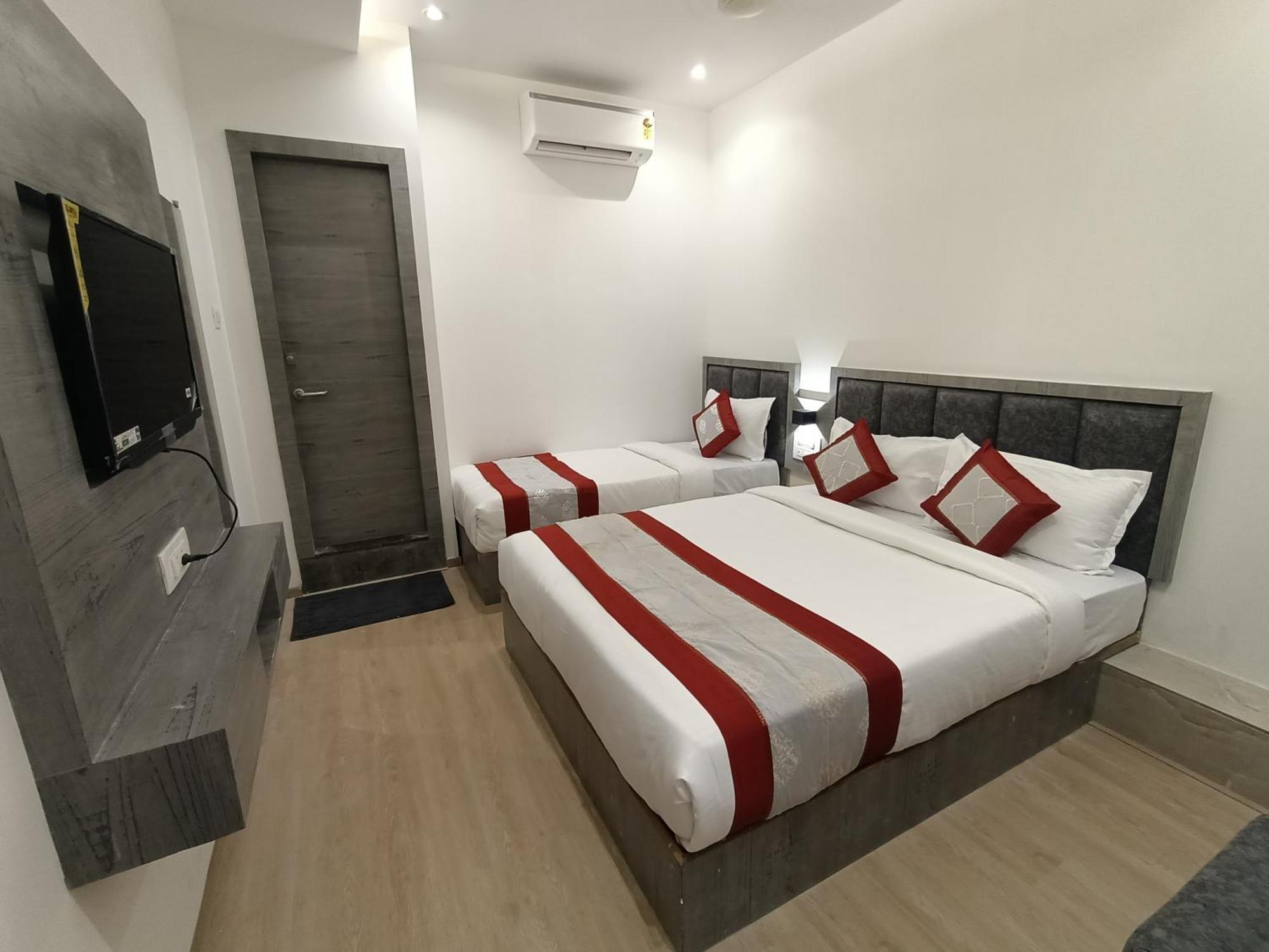 Hotel Beverly Palace Santacruz - Near Bkc - Mumbai Airport T1 Экстерьер фото