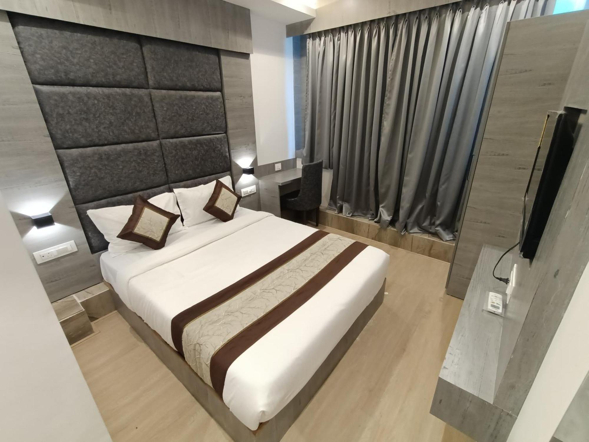 Hotel Beverly Palace Santacruz - Near Bkc - Mumbai Airport T1 Экстерьер фото