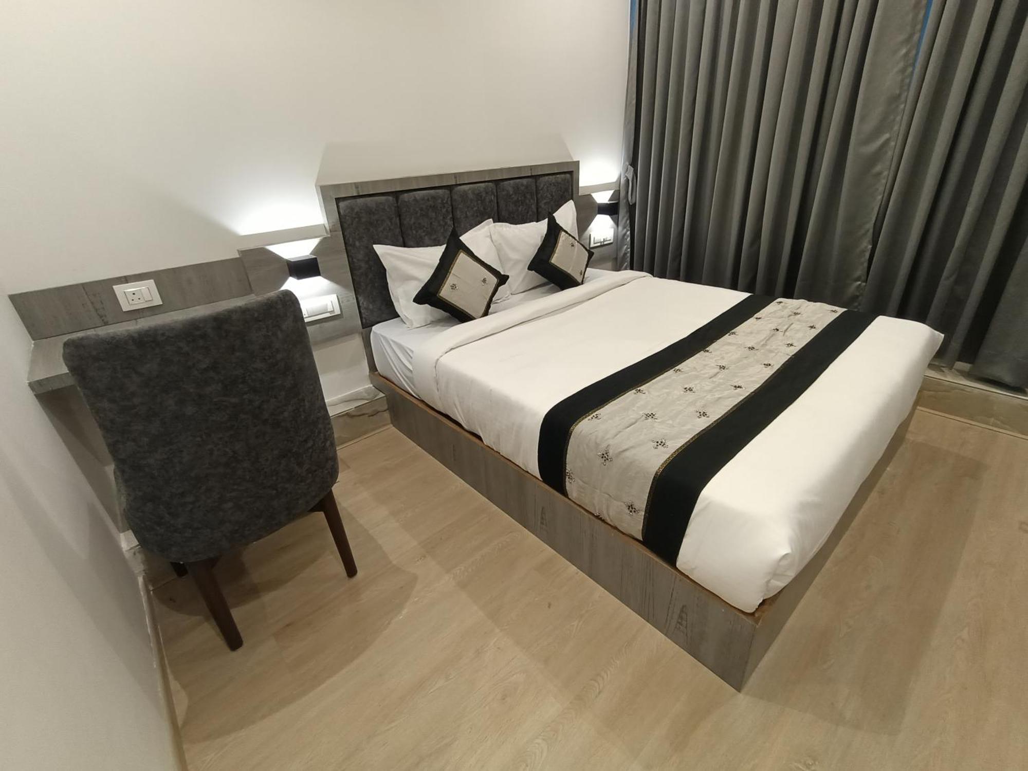 Hotel Beverly Palace Santacruz - Near Bkc - Mumbai Airport T1 Экстерьер фото