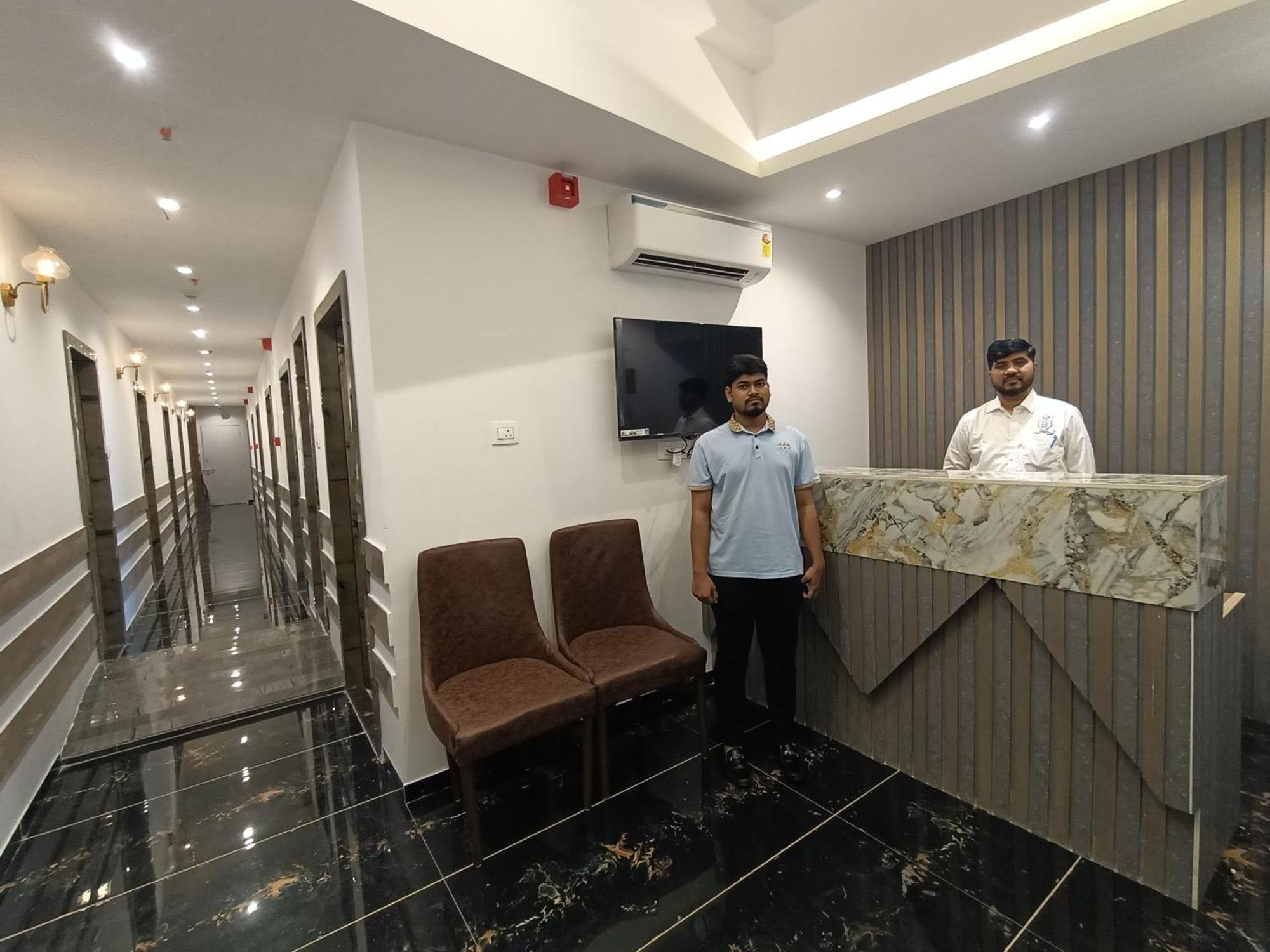 Hotel Beverly Palace Santacruz - Near Bkc - Mumbai Airport T1 Экстерьер фото