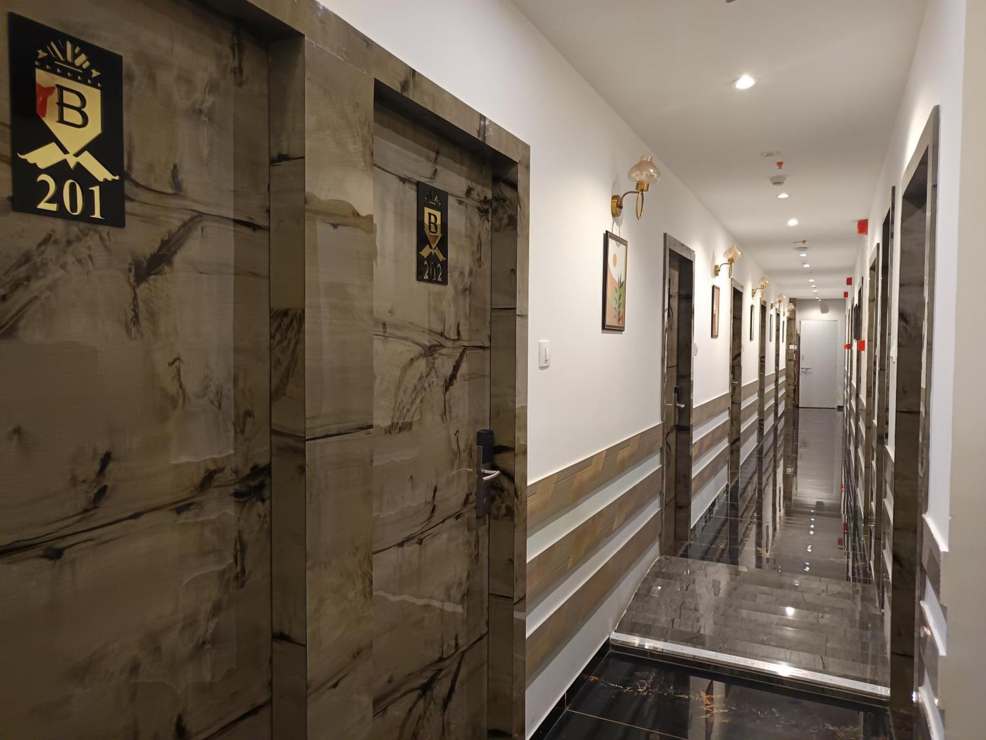 Hotel Beverly Palace Santacruz - Near Bkc - Mumbai Airport T1 Экстерьер фото