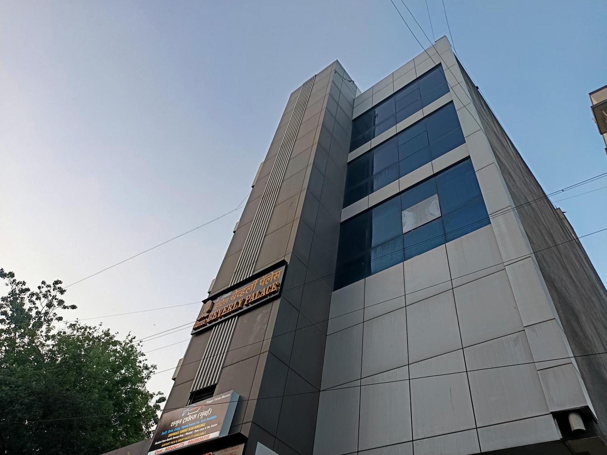 Hotel Beverly Palace Santacruz - Near Bkc - Mumbai Airport T1 Экстерьер фото