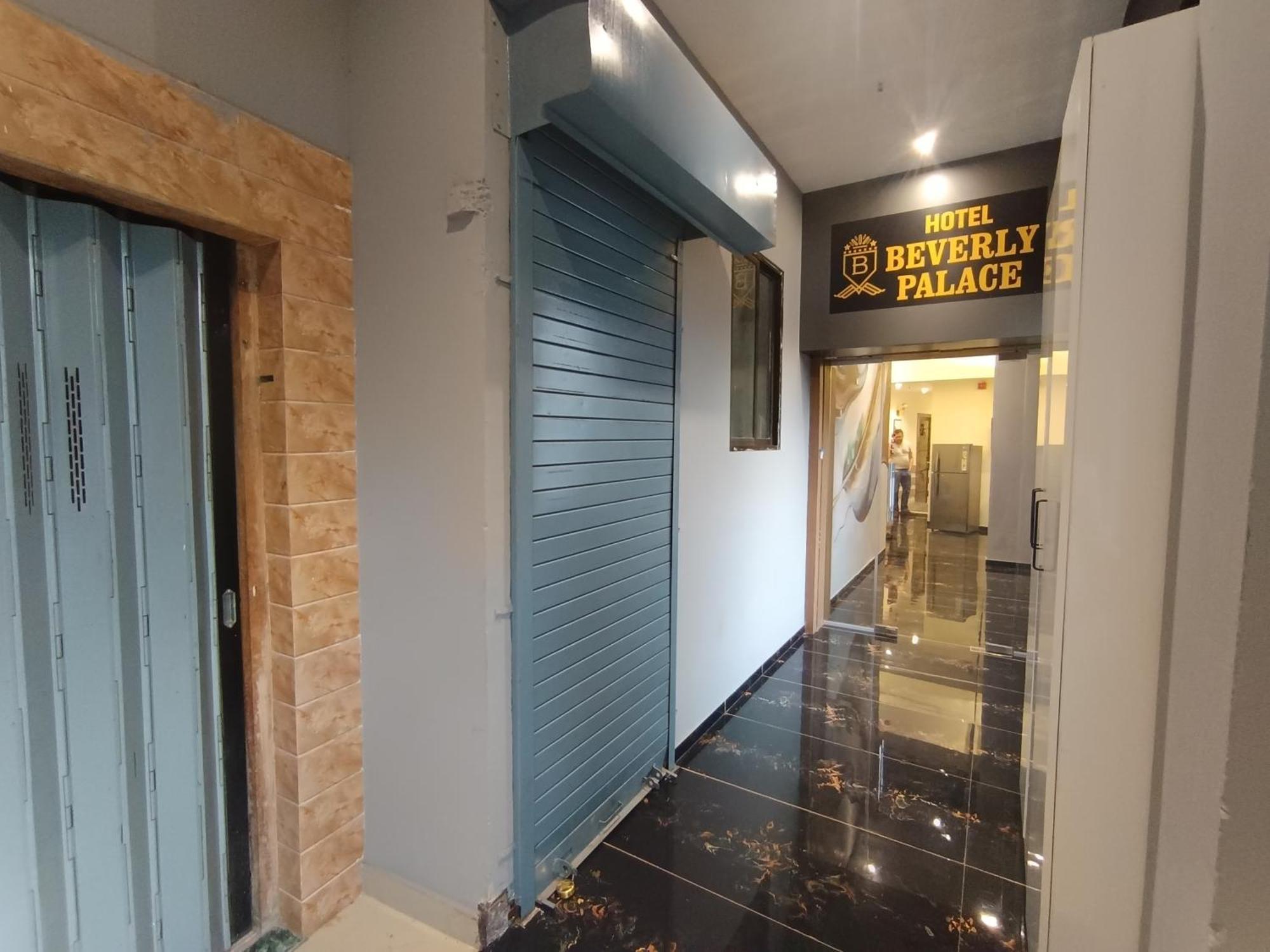 Hotel Beverly Palace Santacruz - Near Bkc - Mumbai Airport T1 Экстерьер фото